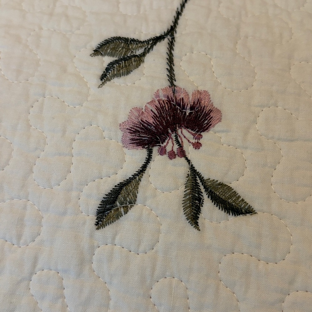 Embroidered Quilt - Picture 11 of 14